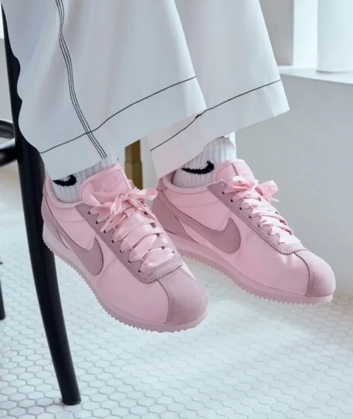 나이키우먼스코르테즈 발레코어스니커즈 베이비핑크운동화아디다스퓨마히메갸루 상품이미지5