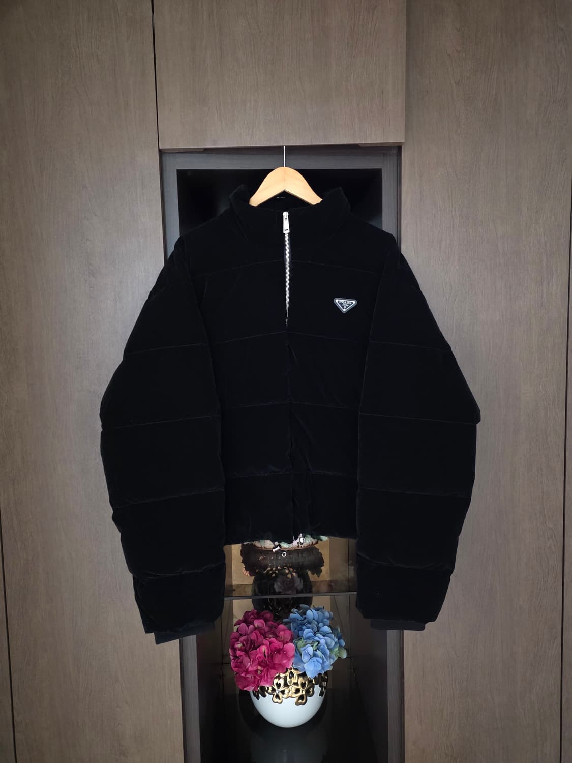 [L] 프라다 벨벳 패딩 블랙(SGC407) 상품이미지2