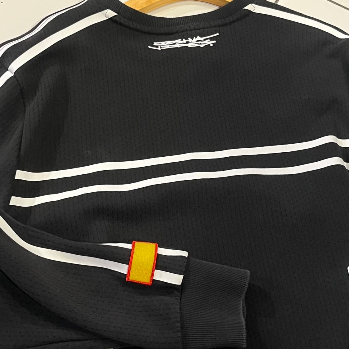 퓨마 x 페라리 블랙 롱슬리브  상품이미지3