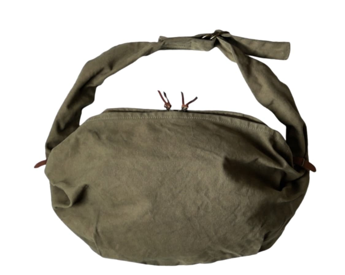 캐피탈 커프스킨 호보백 카키 상품이미지1