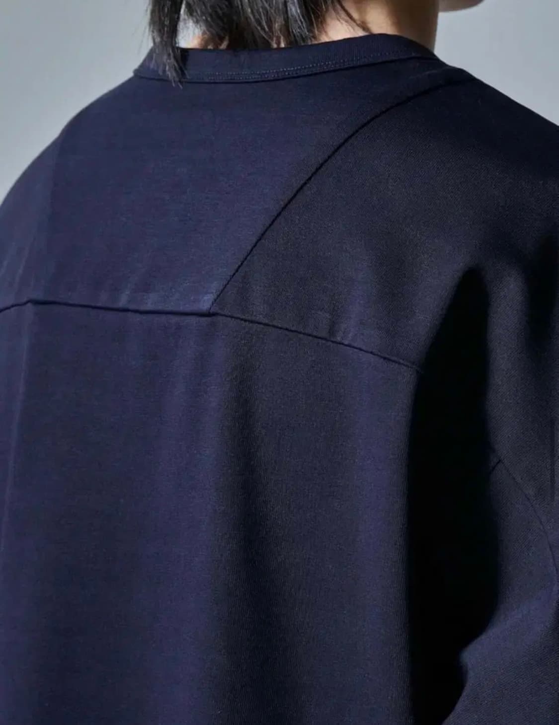 [L] 준지 CORE 에센셜 싱글 롱슬리브 - 네이비 상품이미지3