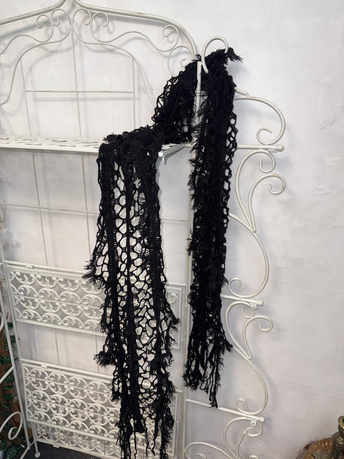 Black grunge net knit maxi muffler 상품이미지1