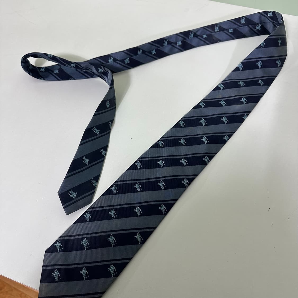 OS 버버리 네이비 멀티로고 실크100% 넥타이 상품이미지4
