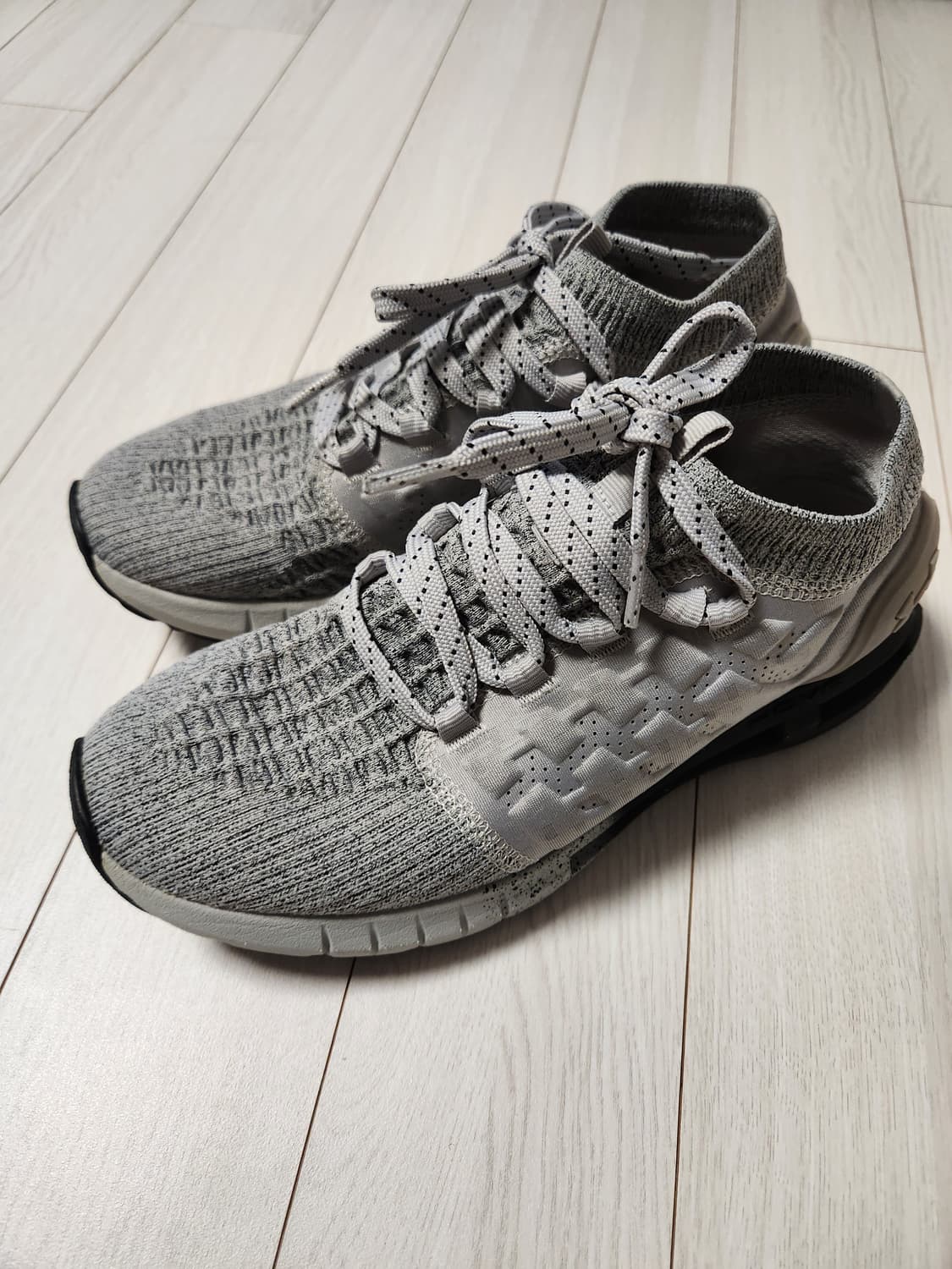 언더아머 러닝화UA 호버 팬텀 CT 3000004-116 운동화 사이즈2 상품이미지1