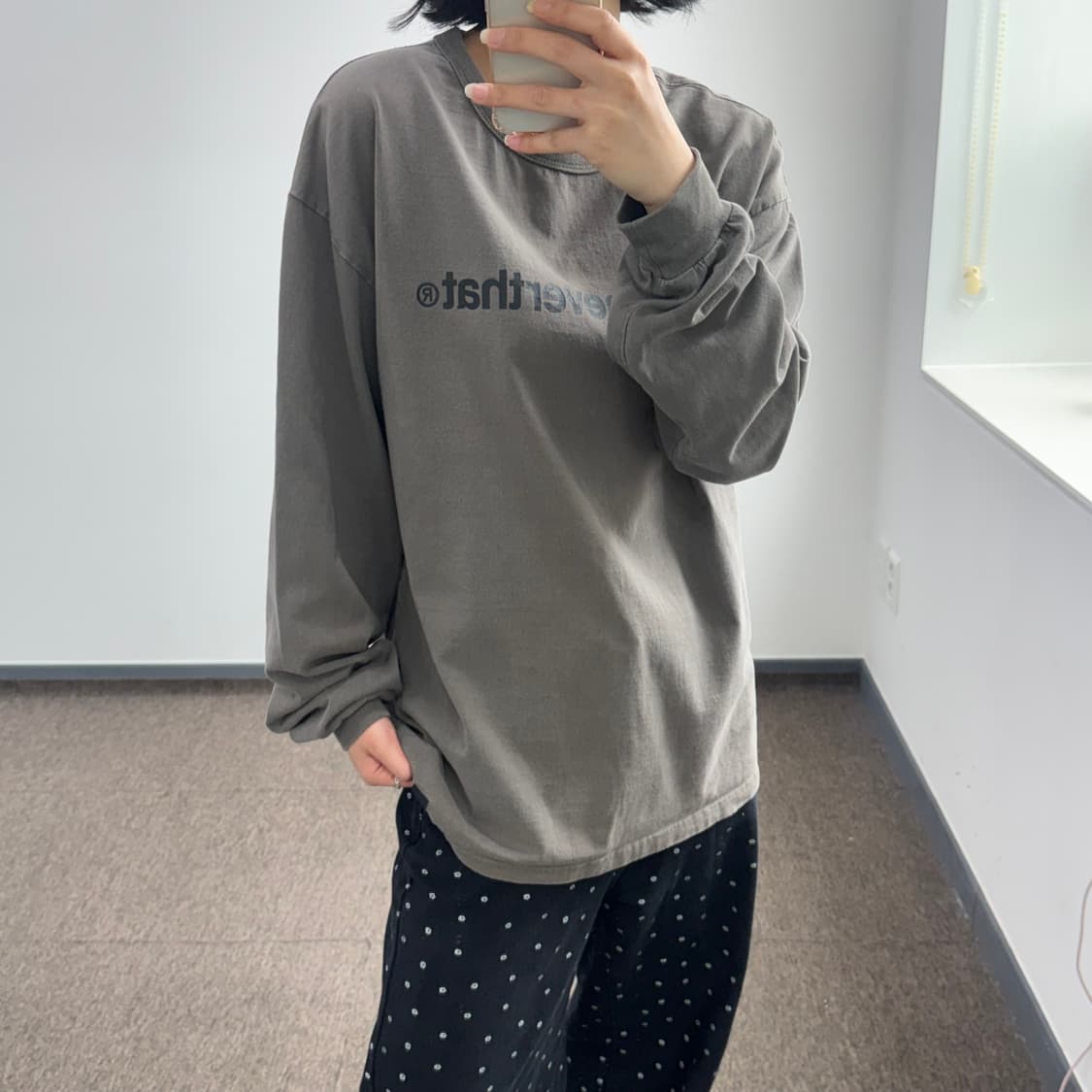 Thisisneverthat 디스이즈네버댓 브라운 롱슬리브 상품이미지2