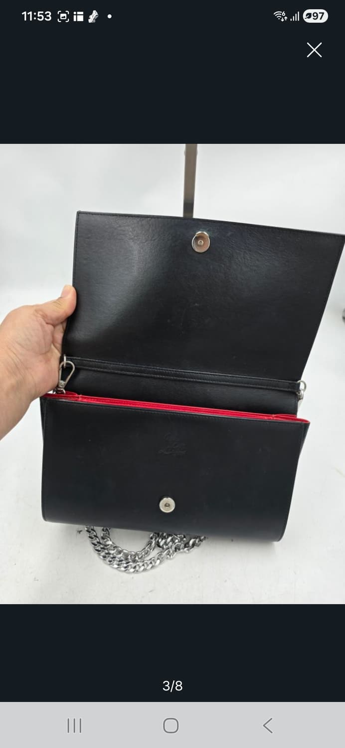 루부탱 스터드 체인 클러치겸 크로스가방 상품이미지3