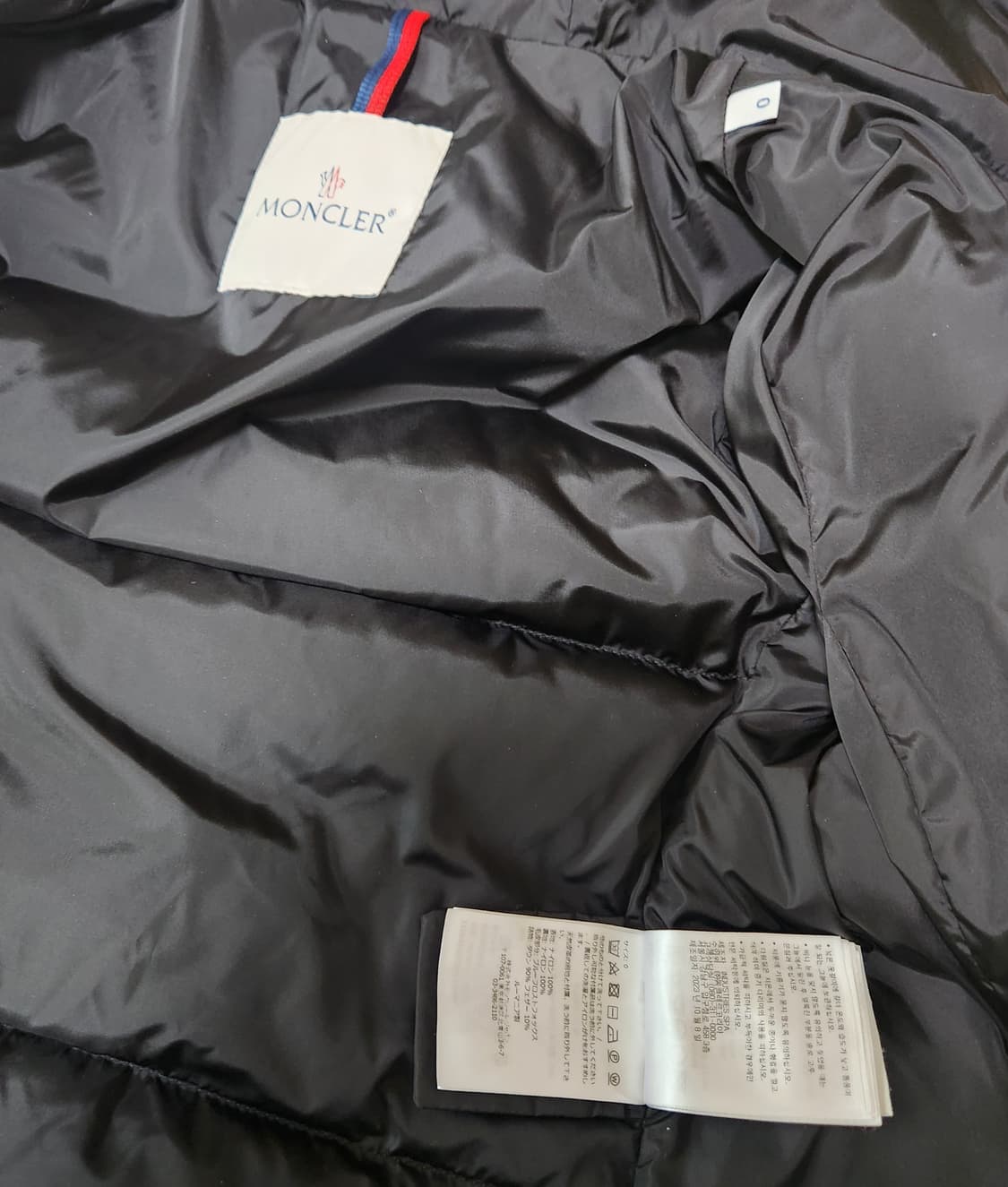 [정품] 몽클레어 클로에 쪽스퍼 블랙 0 (여성용) 새상품 상품이미지9