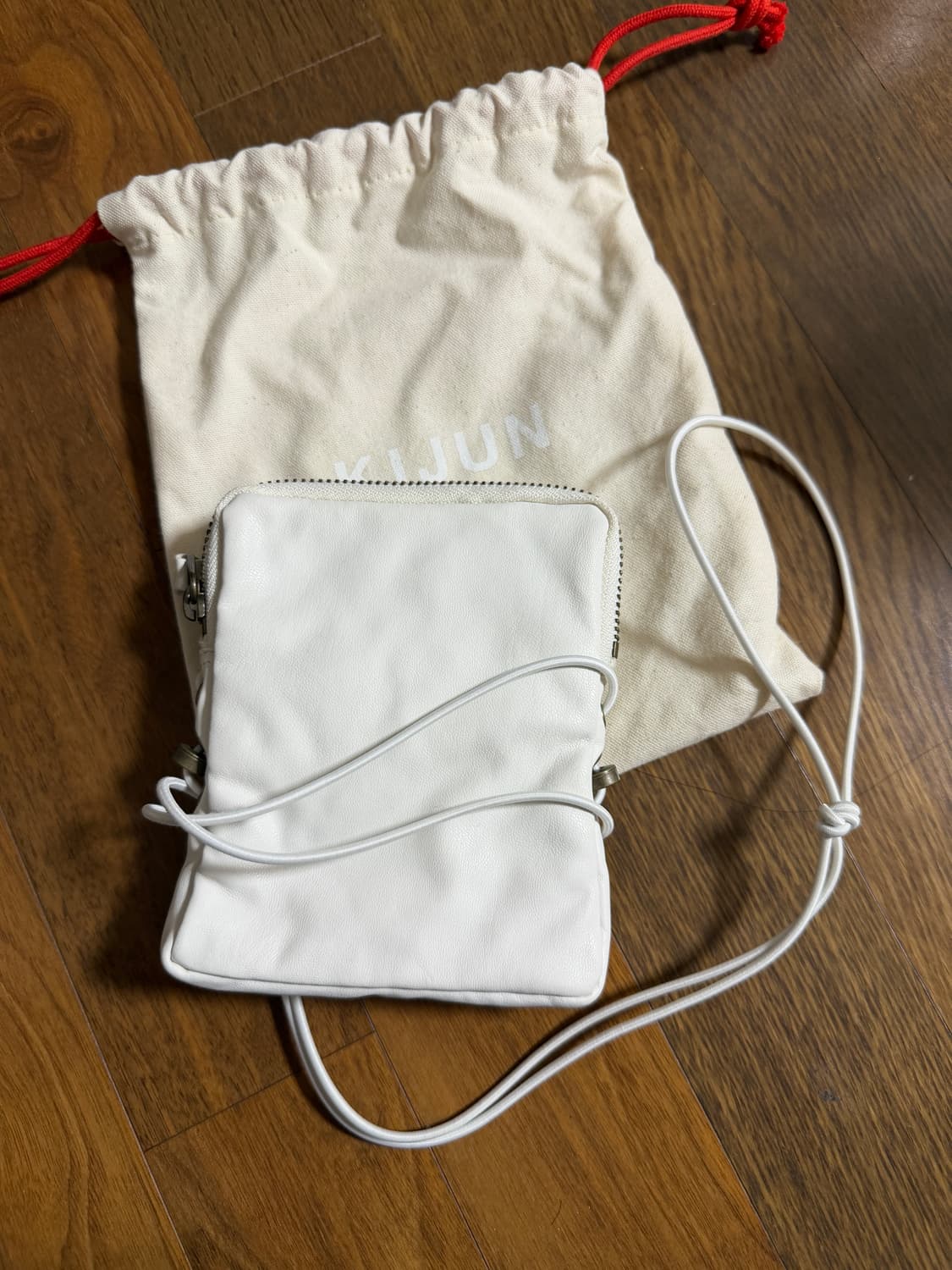 기준 미니백 화이트 상품이미지2