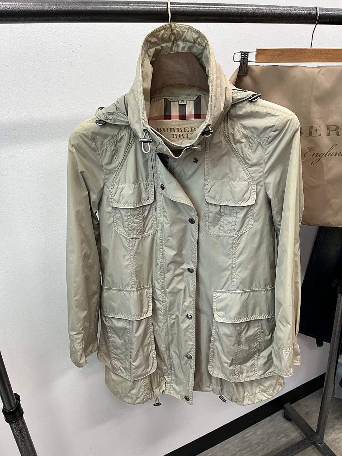 여) 버버리 나일론 후드 사파리 상품이미지3