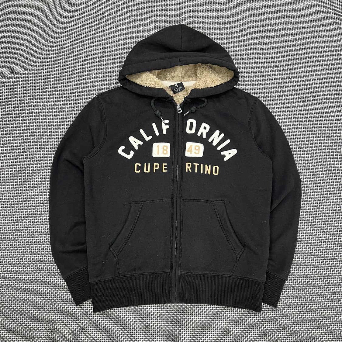 착샷O 후아유 양털 후드집업 상품이미지1