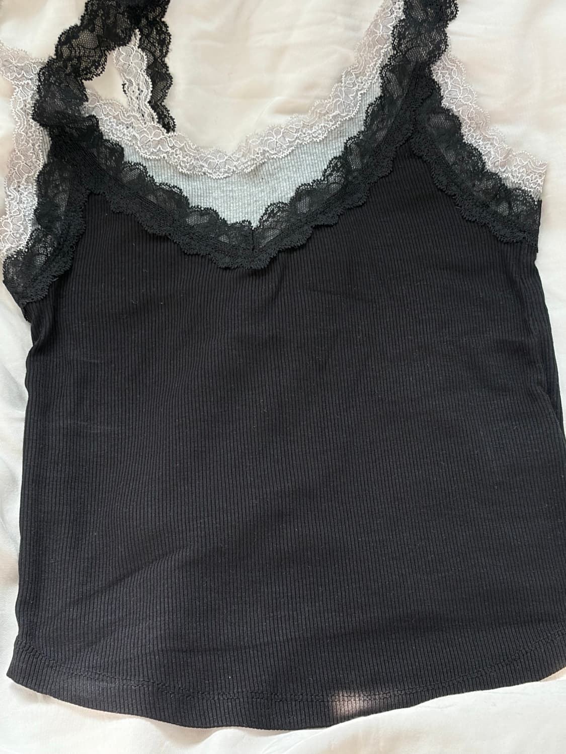 투머치택스 레이어드 레이스 나시 블랙 상품이미지3