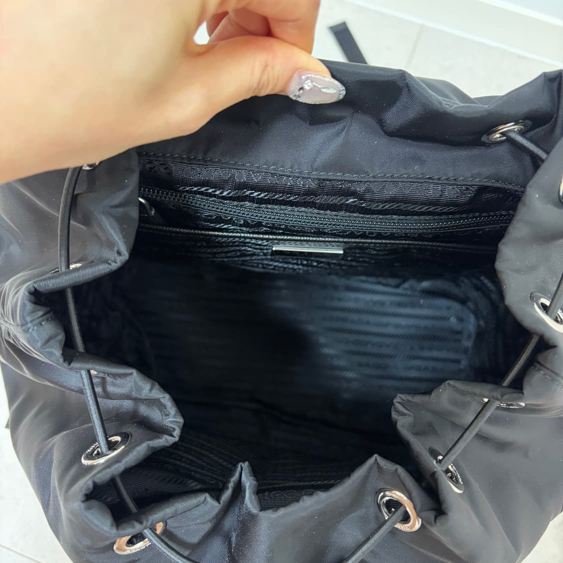 프라다 포코노 백팩 m사이즈 상품이미지6