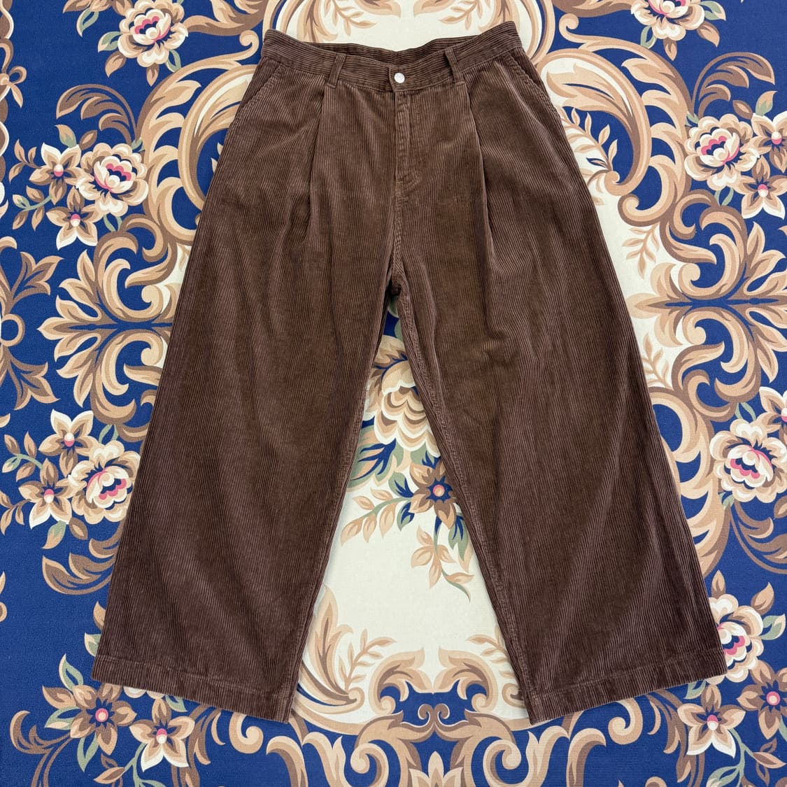 (L)꼼파뇨 스튜디오 와이드 코듀로이 팬츠(브라운) 상품이미지1