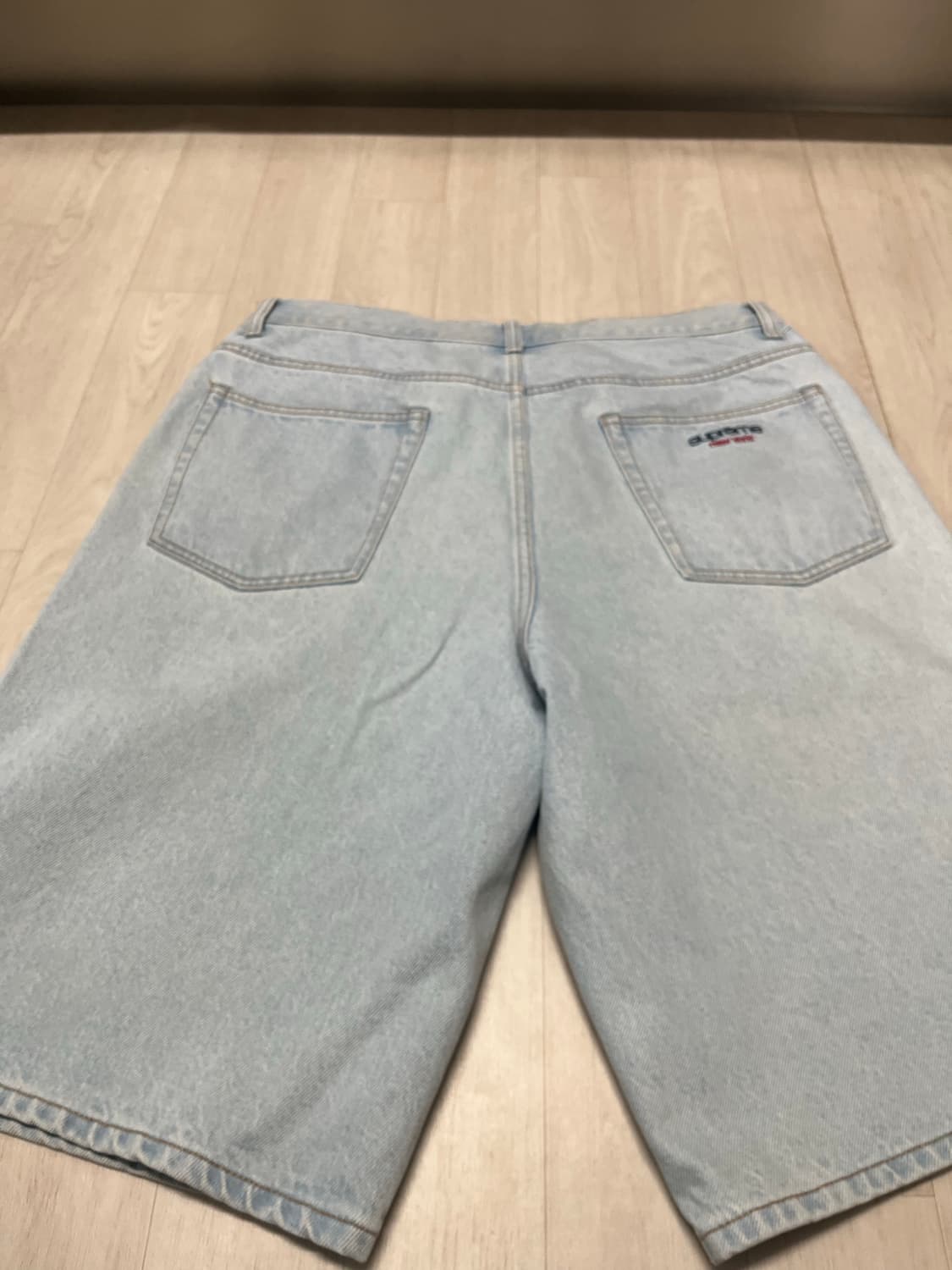 슈프림 배기 데님 쇼츠 워시드 인디고 - 24SS 상품이미지3