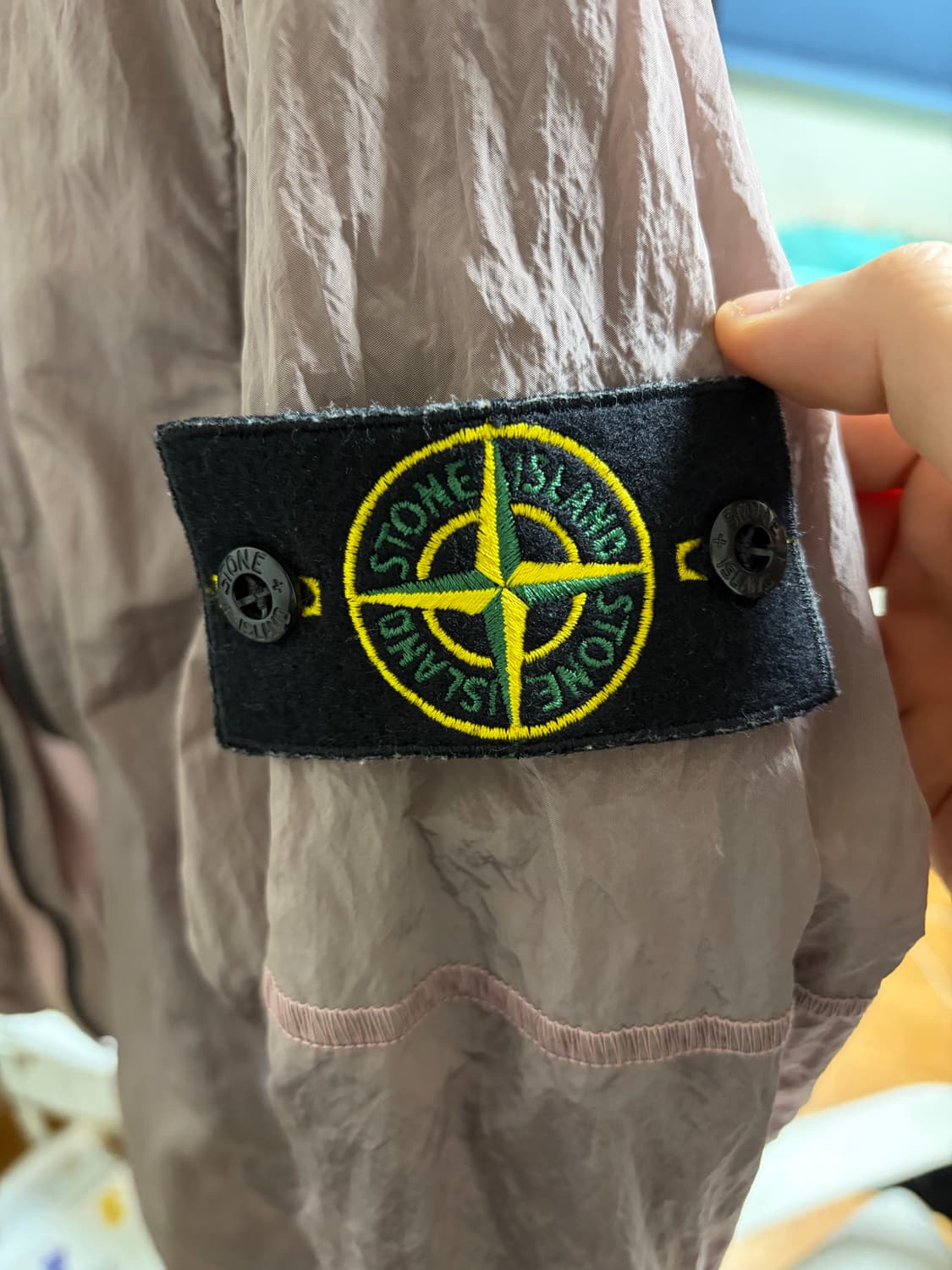 스톤아일랜드 18fw 나일론메탈 셔츠 로즈쿼츠  상품이미지5