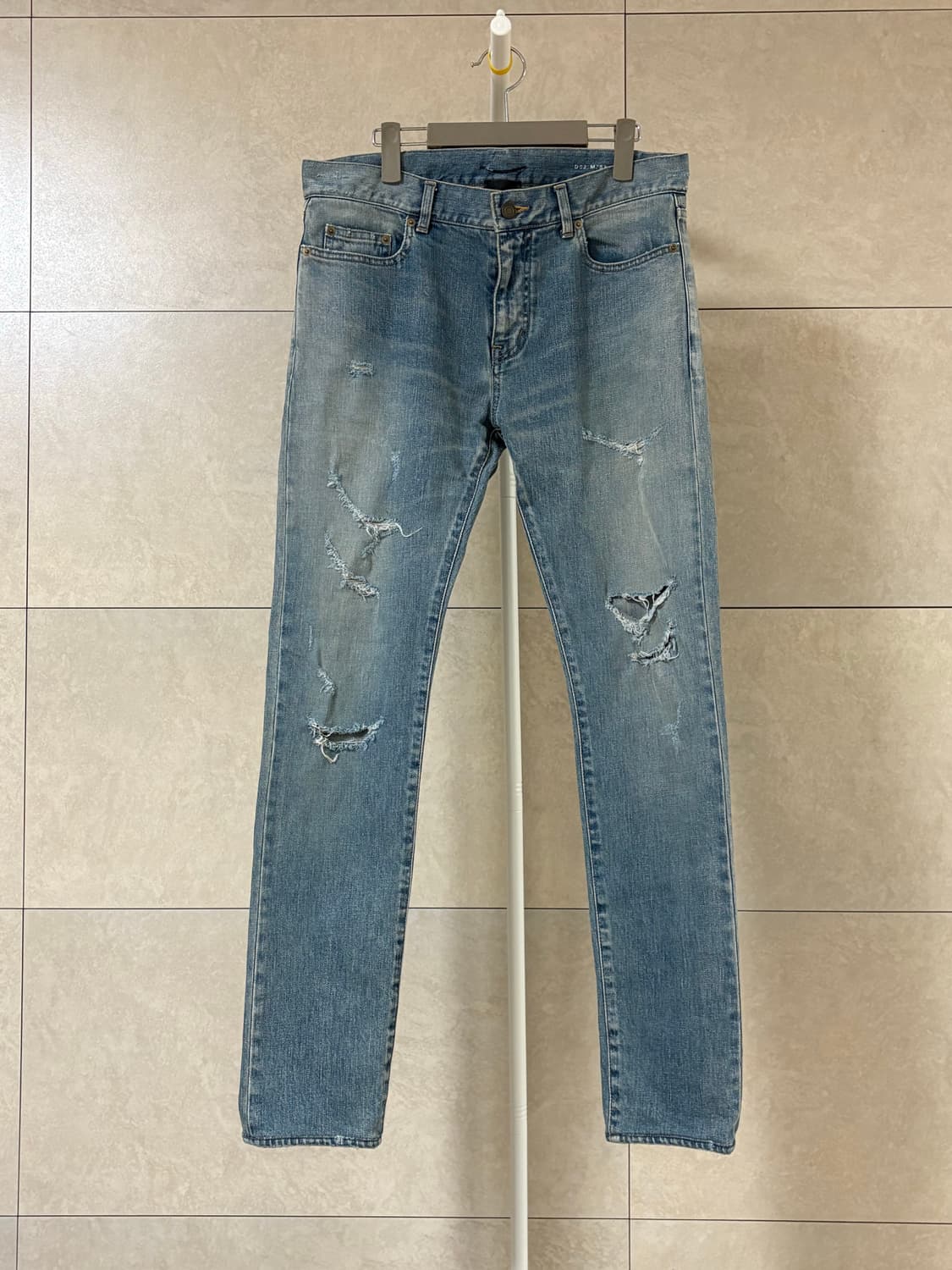 생로랑 16시즌 디스진 상품이미지1