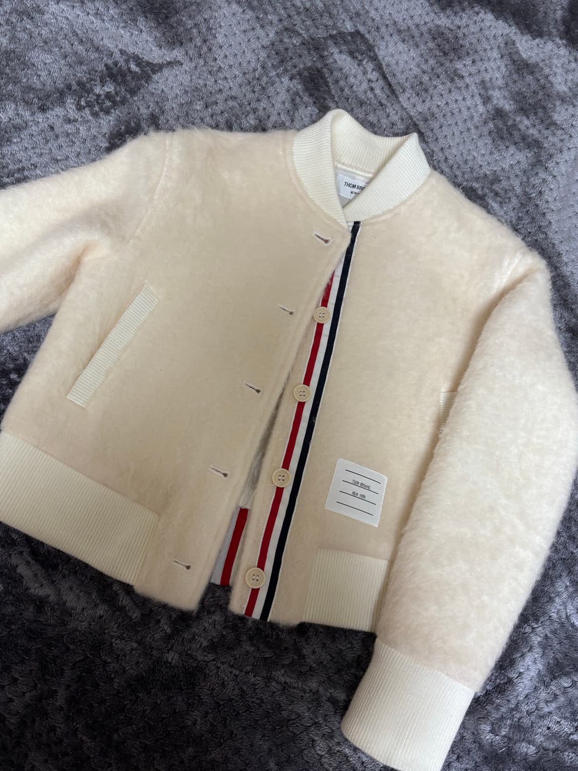 톰브라운 시어링 퍼 자켓 상품이미지2