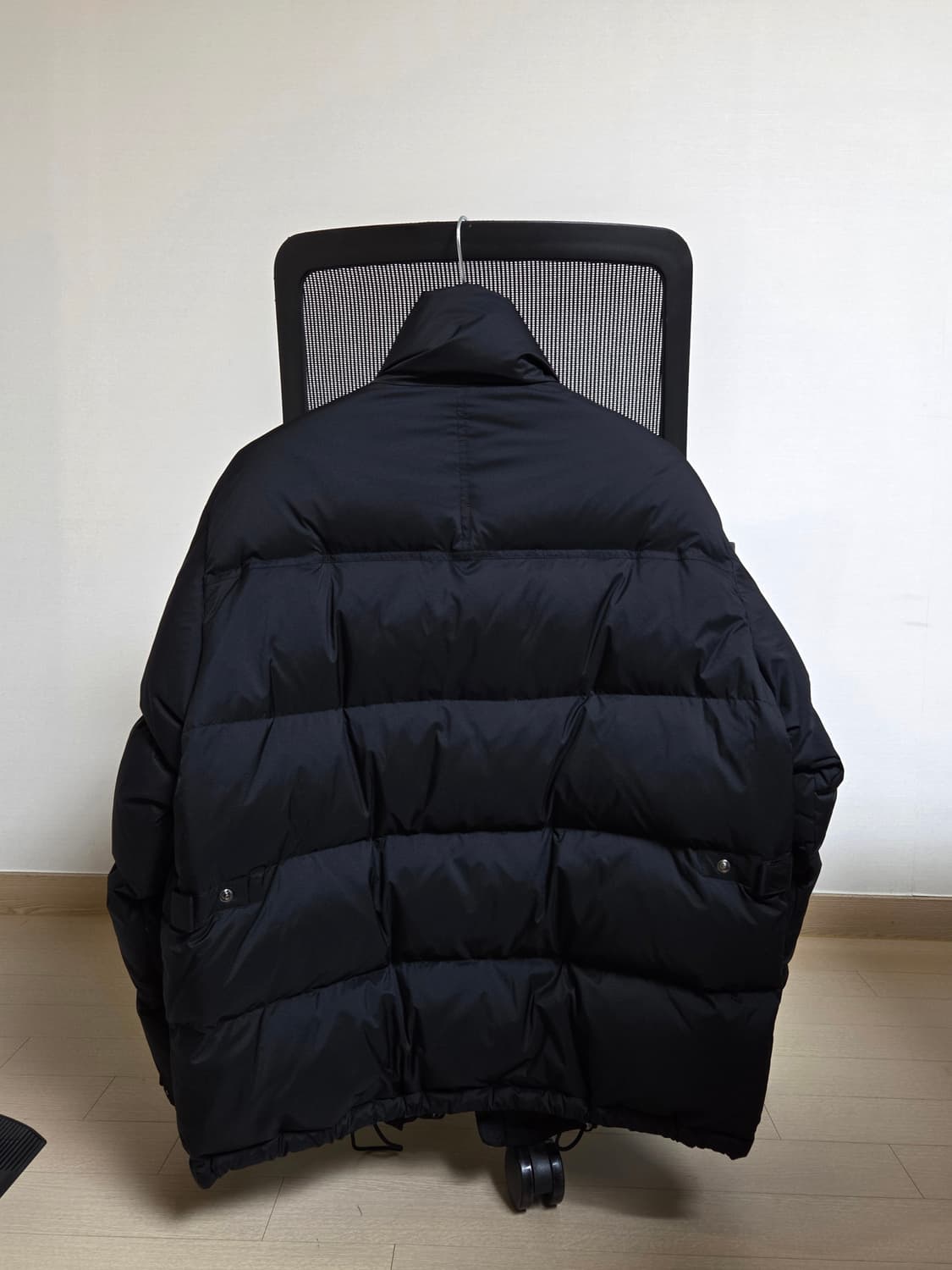 [정품] 타임옴므 25년 신상 블랙 구스다운 패딩 105 size 상품이미지4