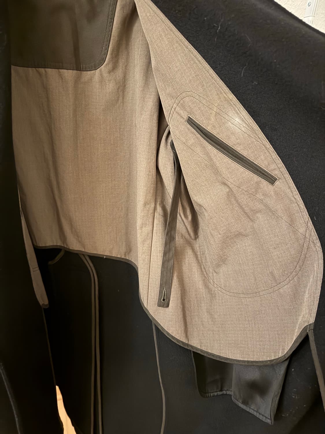 루트파인더 Sara 코트 블랙 L사이즈 (초판) 상품이미지7