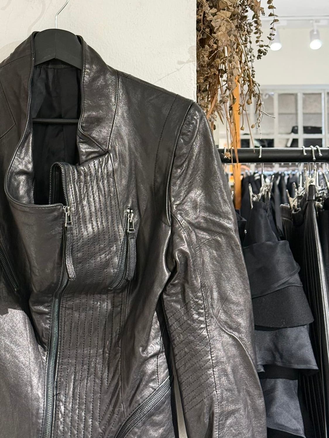 빈티지 이태리 블랙 쉽스킨 언밸런스 레더 자켓 상품이미지3