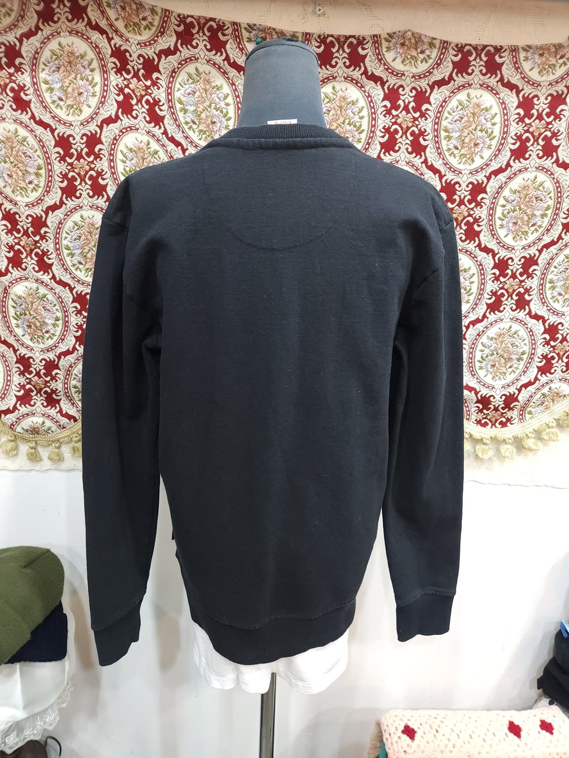 파타고니아 P6 업라이절 블랙 기모 맨투맨

 상품이미지6