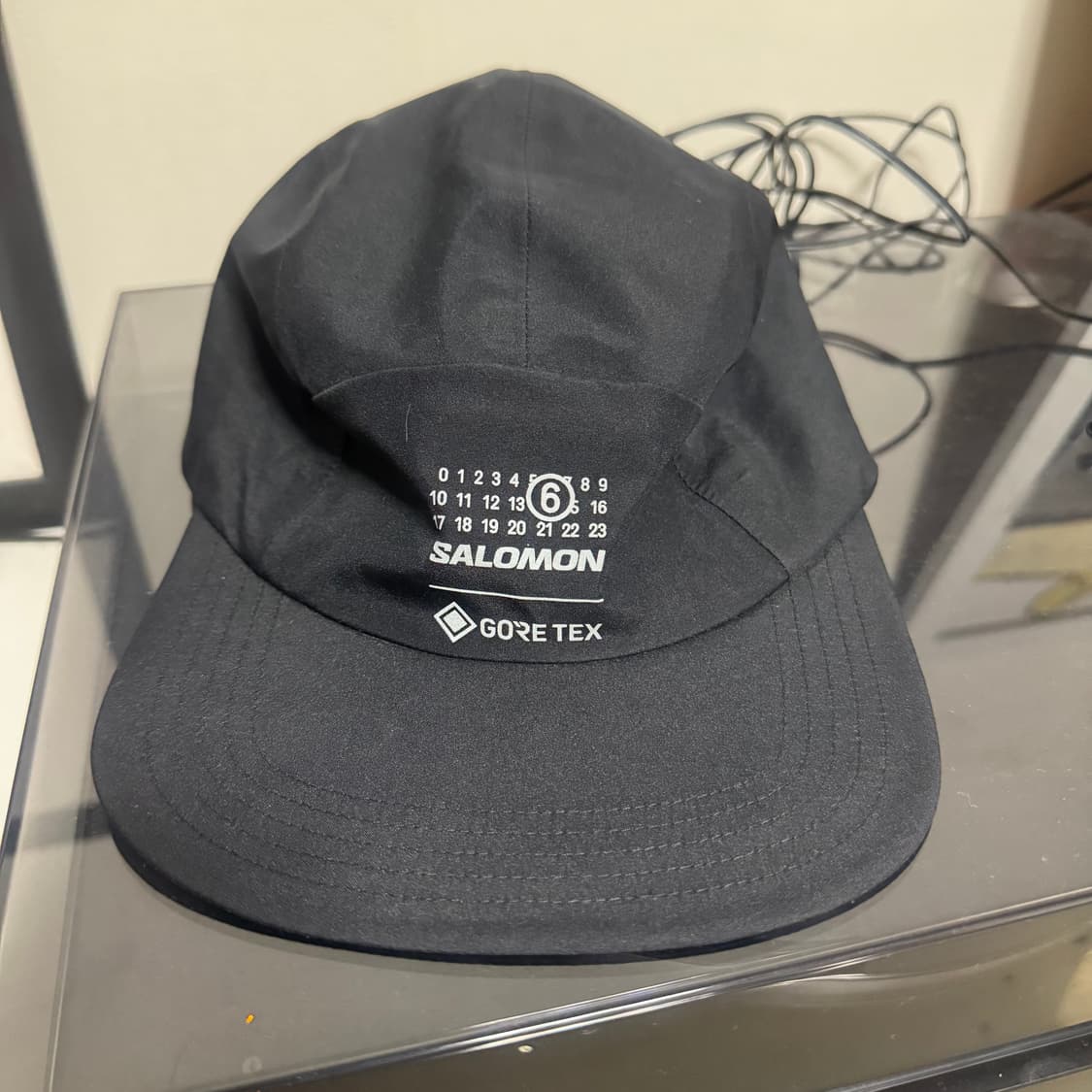 살로몬X마르지엘라 모자 OS 상품이미지1