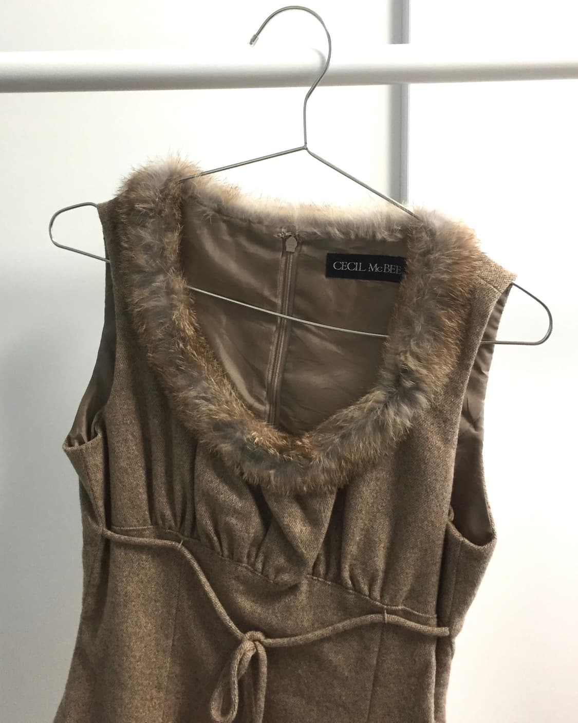 Cecil Mcbee Fur Sleeveless 라떼갸루 오네갸루 상품이미지2