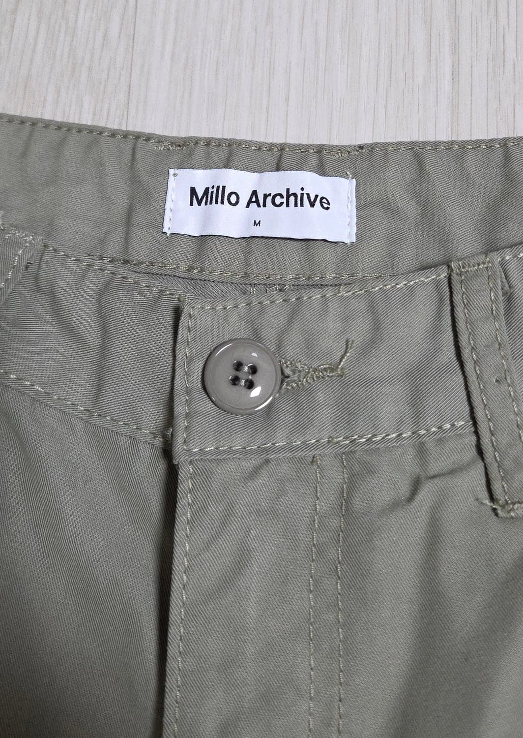 (착샷) 밀로 아카이브 리플렉트 커브드 치노 팬츠 상품이미지3