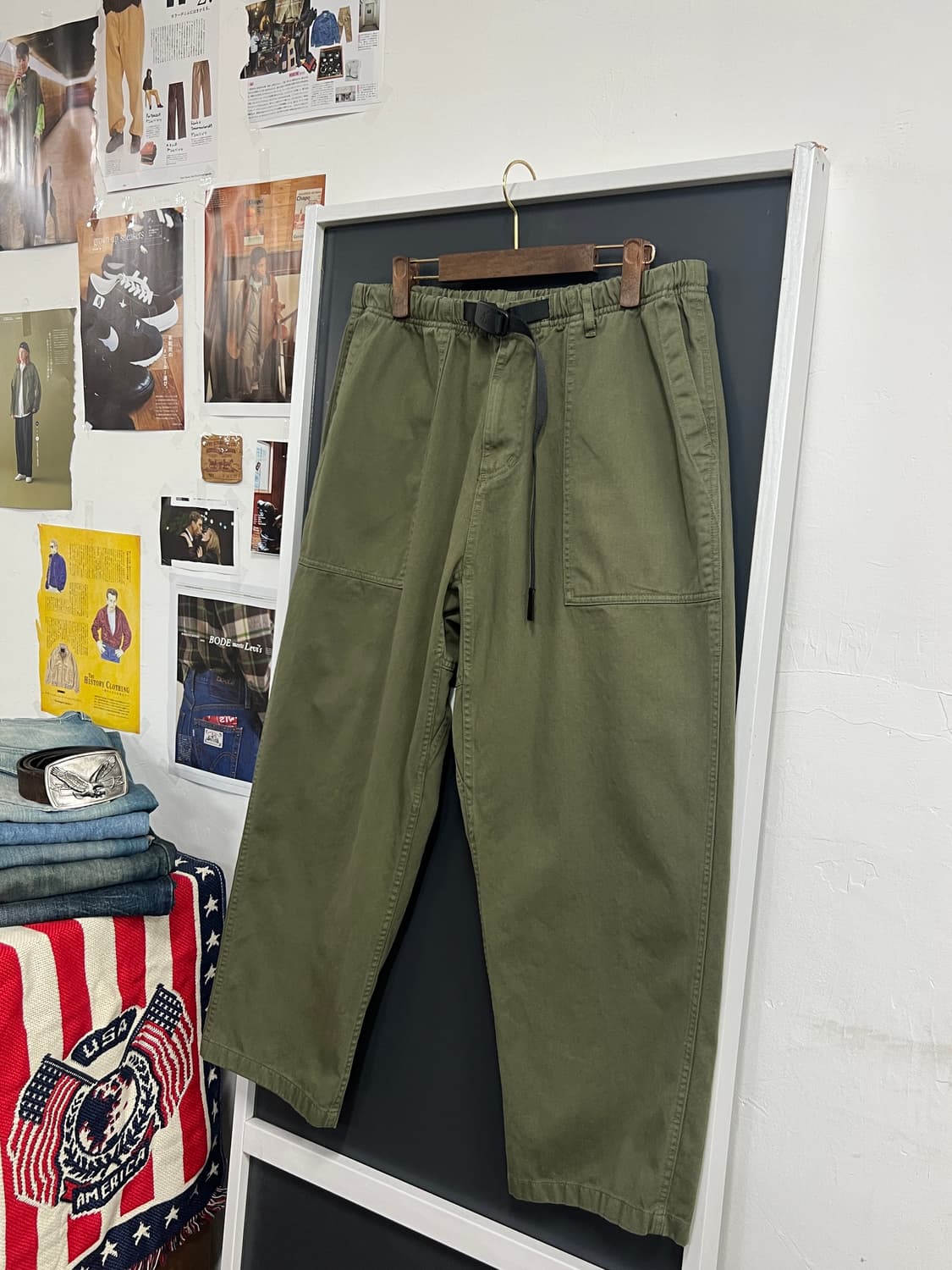 Gramicci 그라미치 루즈 테이퍼드 카키 팬츠 상품이미지1