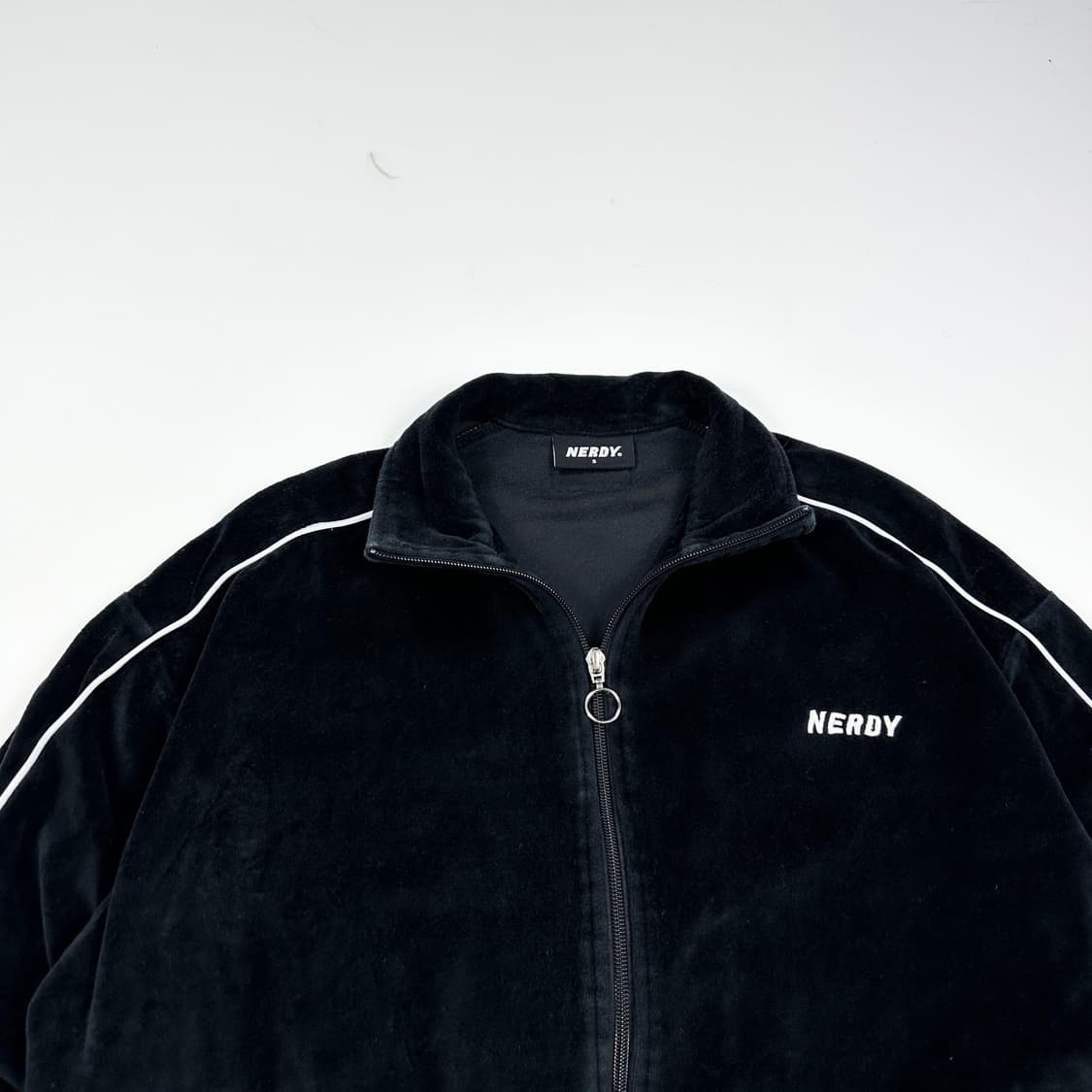 널디 벨벳 블랙 라인 트랙탑 져지 (S) 상품이미지1