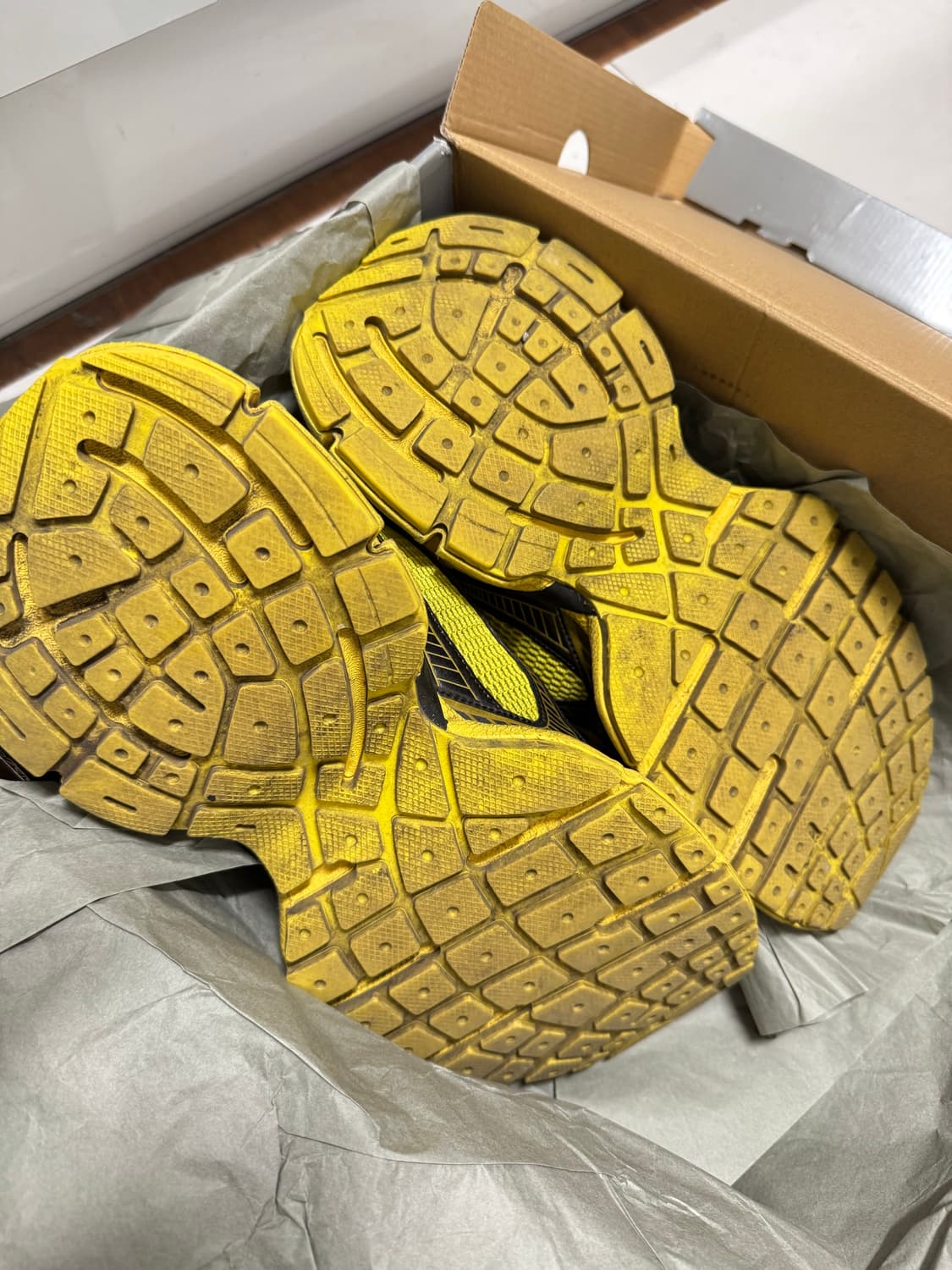 발렌시아가 3xl 옐로우 44 상품이미지2