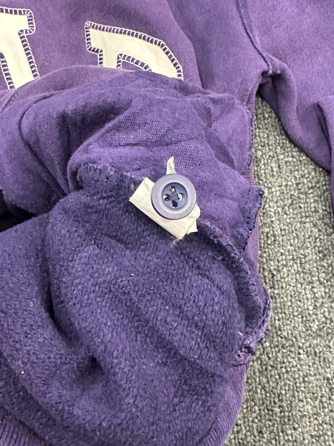 XS)GAP 헤리티지 로고 다크 바이올렛 후디 상품이미지6