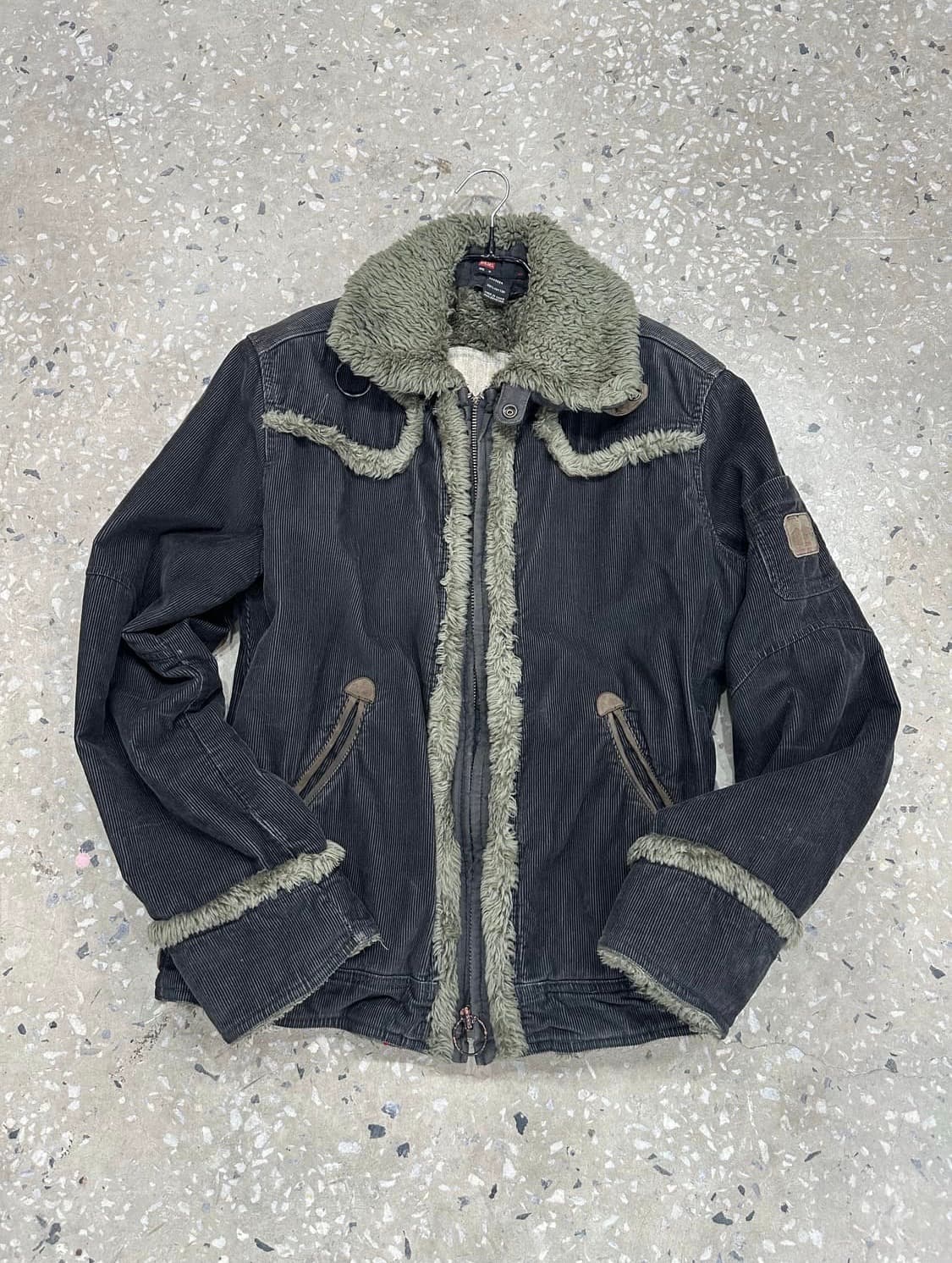 Diesel 디젤 코듀로이 무스탕 상품이미지1