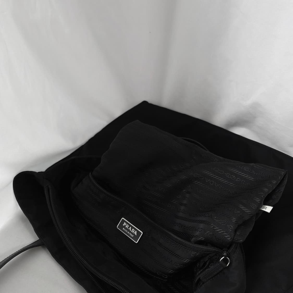 [정품 PRADA] 프라다 포코노 나일론 쇼퍼백 숄더백 라지 상품이미지6