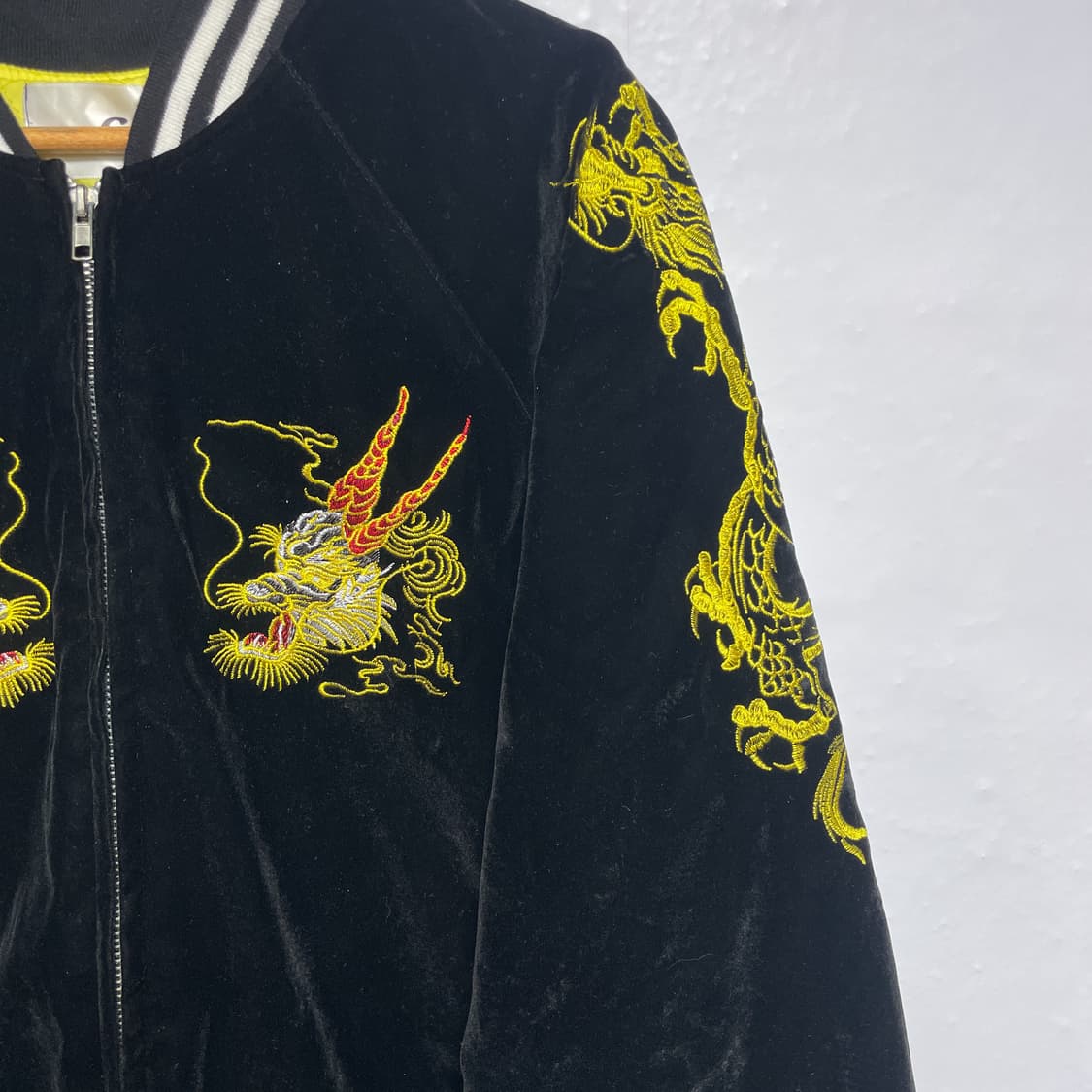 블랙 벨벳 용 자수 봄버 자켓 스카잔 스타디움자켓 상품이미지2