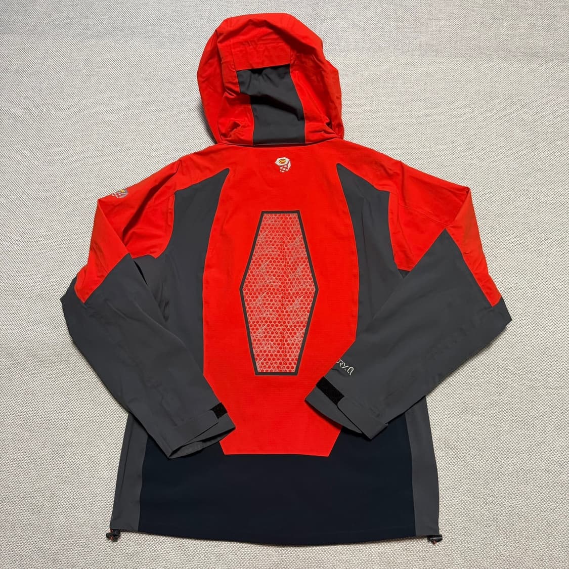 마운틴하드웨어 DRY.Q 바람막이 자켓 상품이미지8