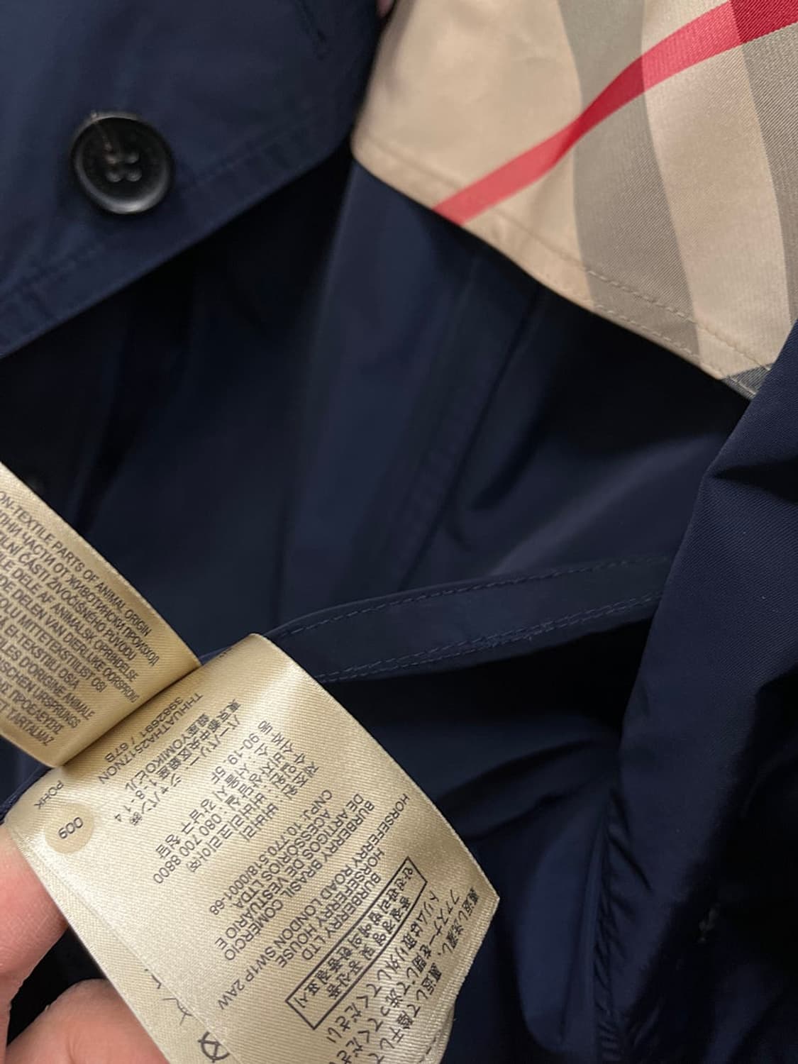 66) 버버리 네이비 폴리쉘 트렌치코트  상품이미지10