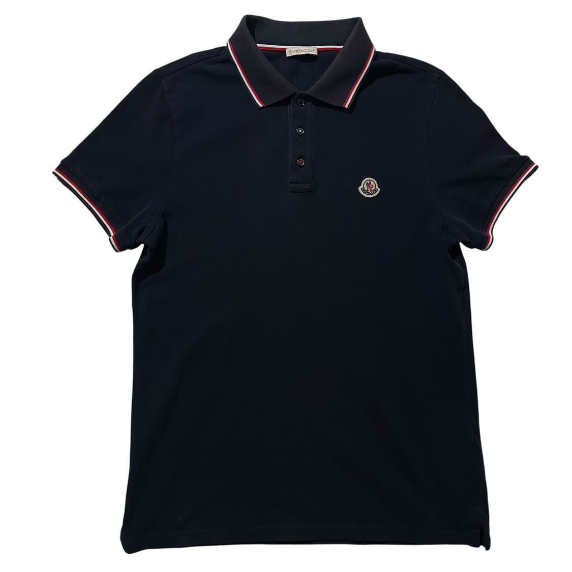 몽클레어 로고 와펜 폴로 피케 카라 반팔 티셔츠 상품이미지1