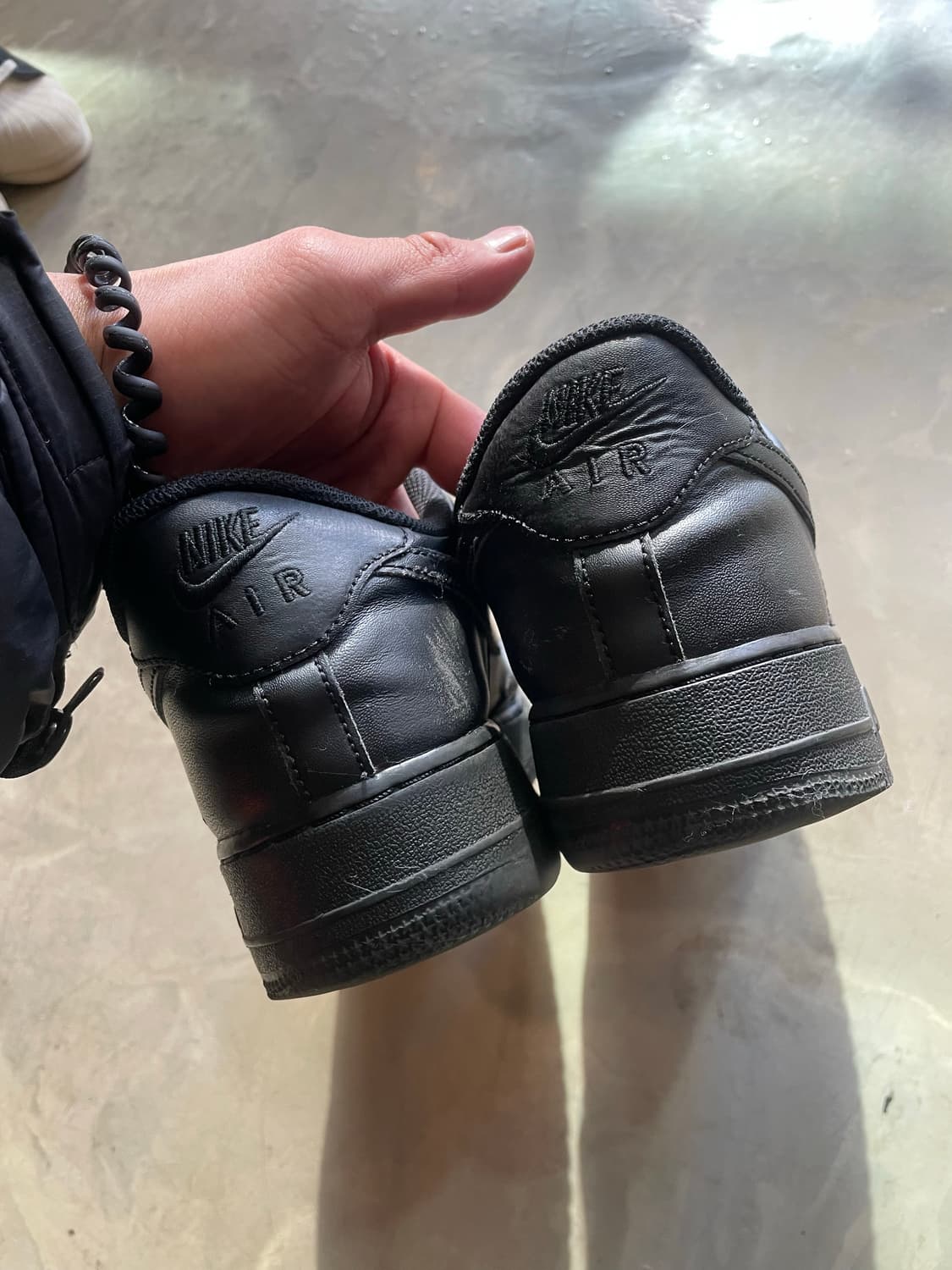 나이키 에어포스 1 블랙 275 상품이미지5