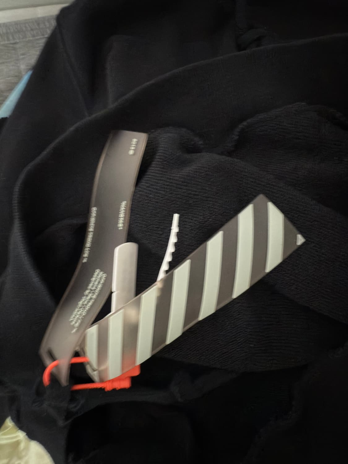 오프화이트 후드티m 판매합니다 상품이미지4