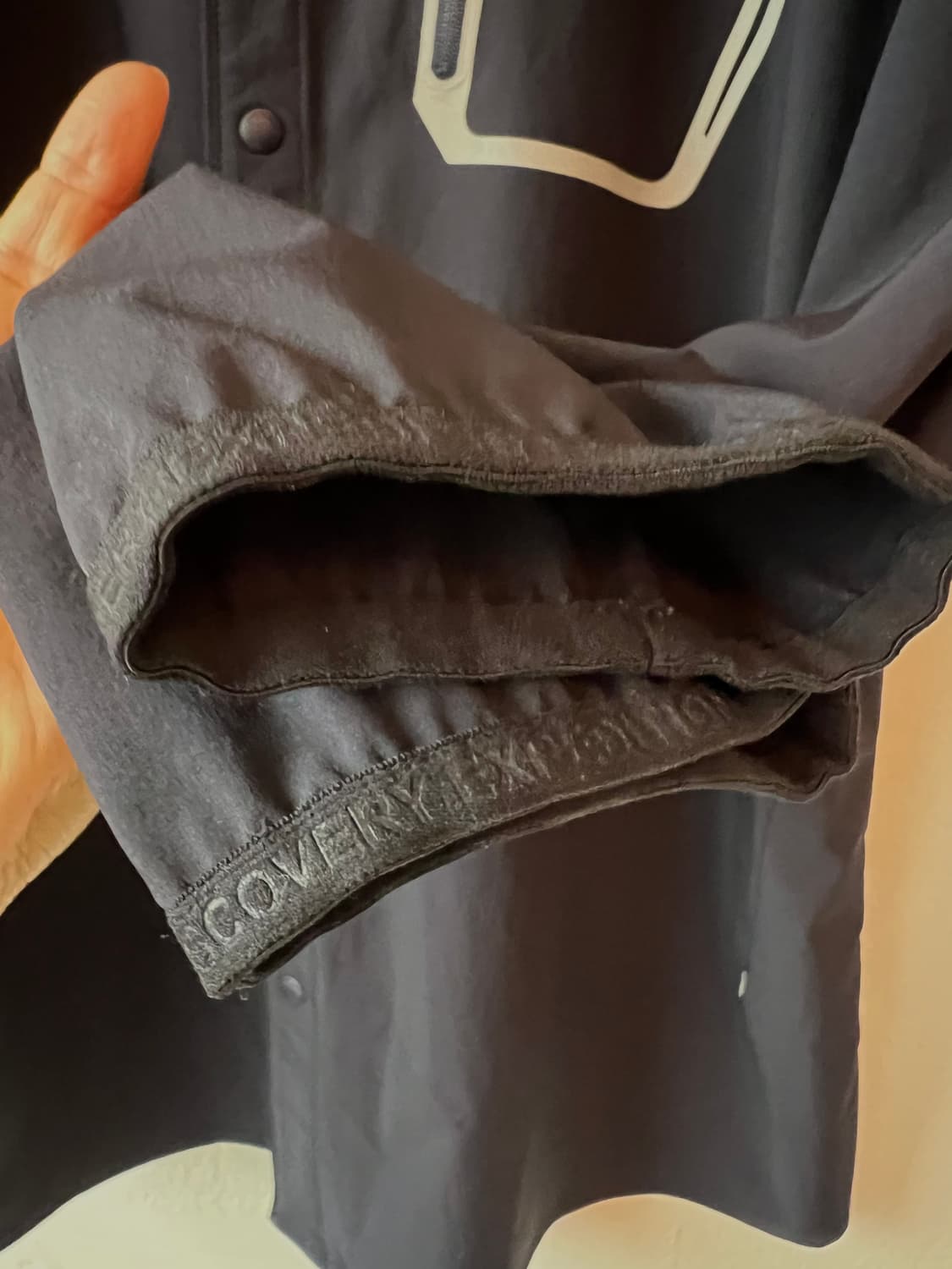 디스커버리 남성 네이비 바람막이점퍼 상품이미지4