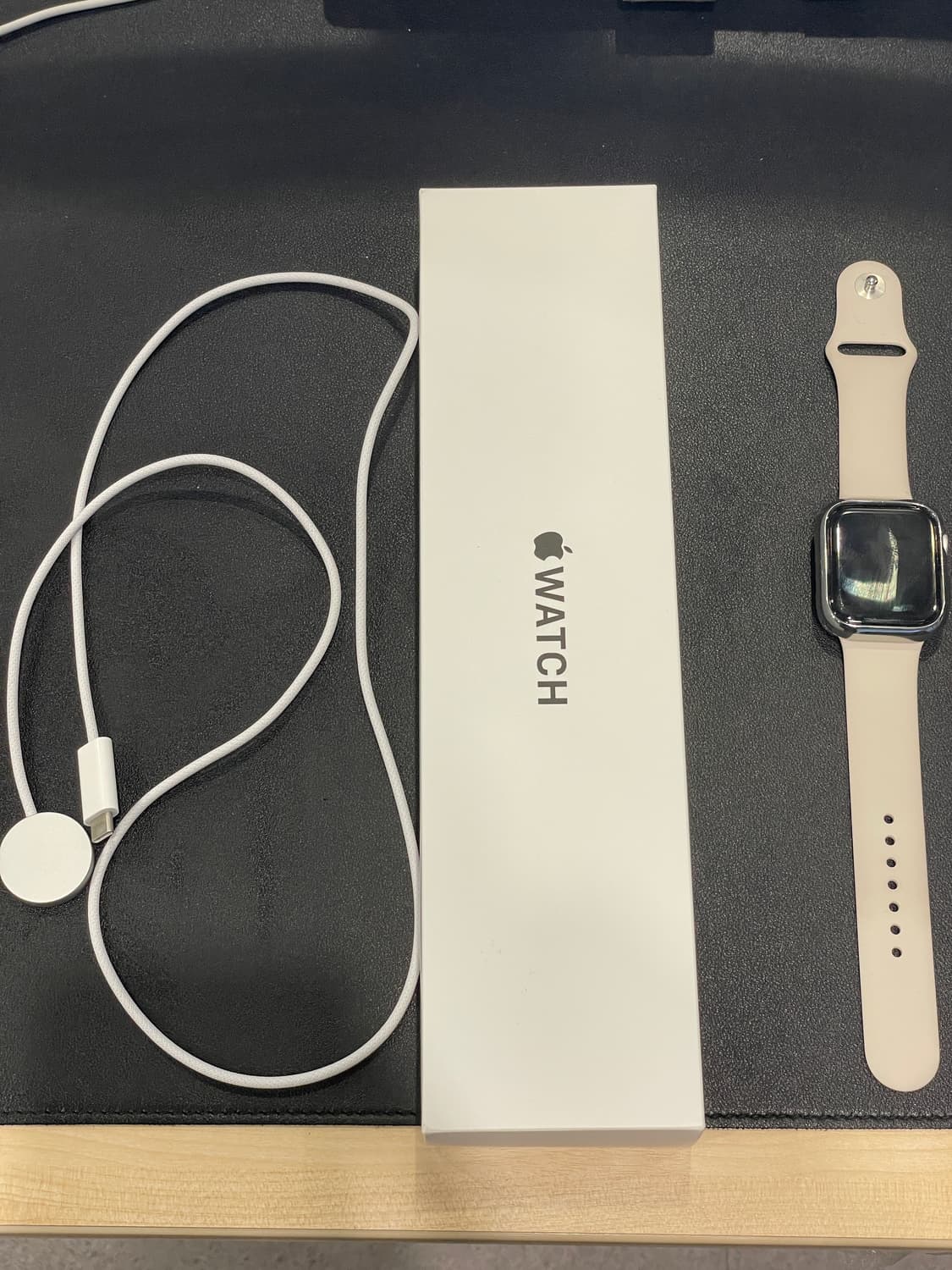 애플워치 SE 2세대 44CM  + 충전기 + 풀박스 상품이미지1