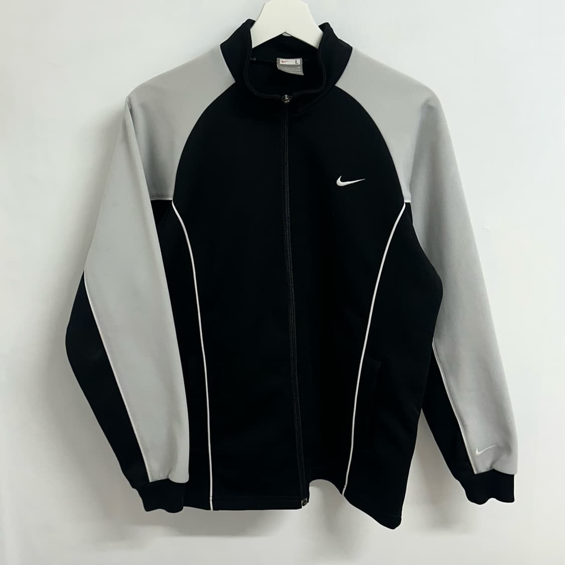 나이키 스우시 블랙 그레이 져지 상품이미지1