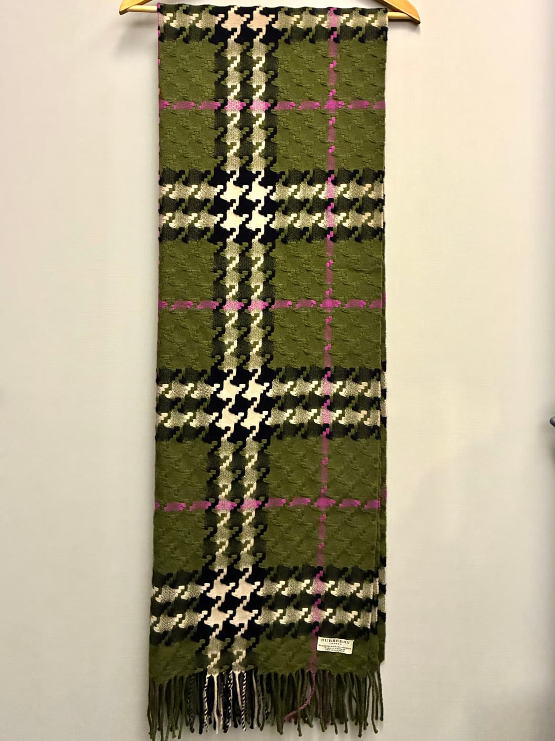 BURBERRY 버버리 하운드투스 체크 울 캐시미어 롱 머플러 목도리 상품이미지3