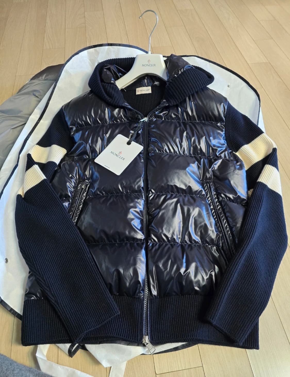 (정품)몽클레어 남성 니트 패딩 자켓 블랙 L 상품이미지1