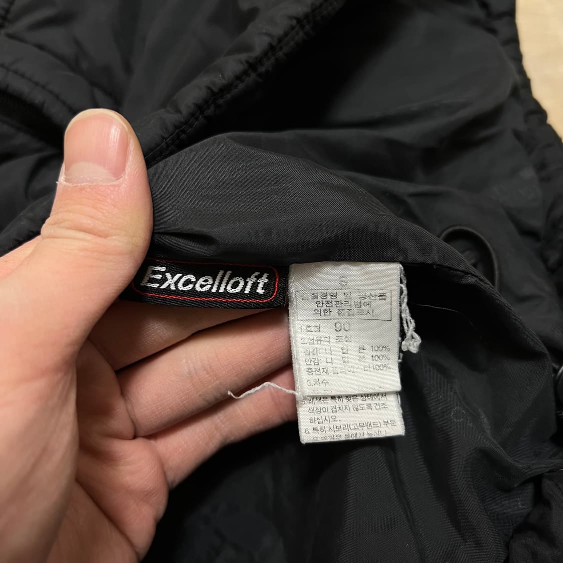 노스페이스 여성 엑셀로프트 경량패딩 점퍼 [블랙] S/90 상품이미지7