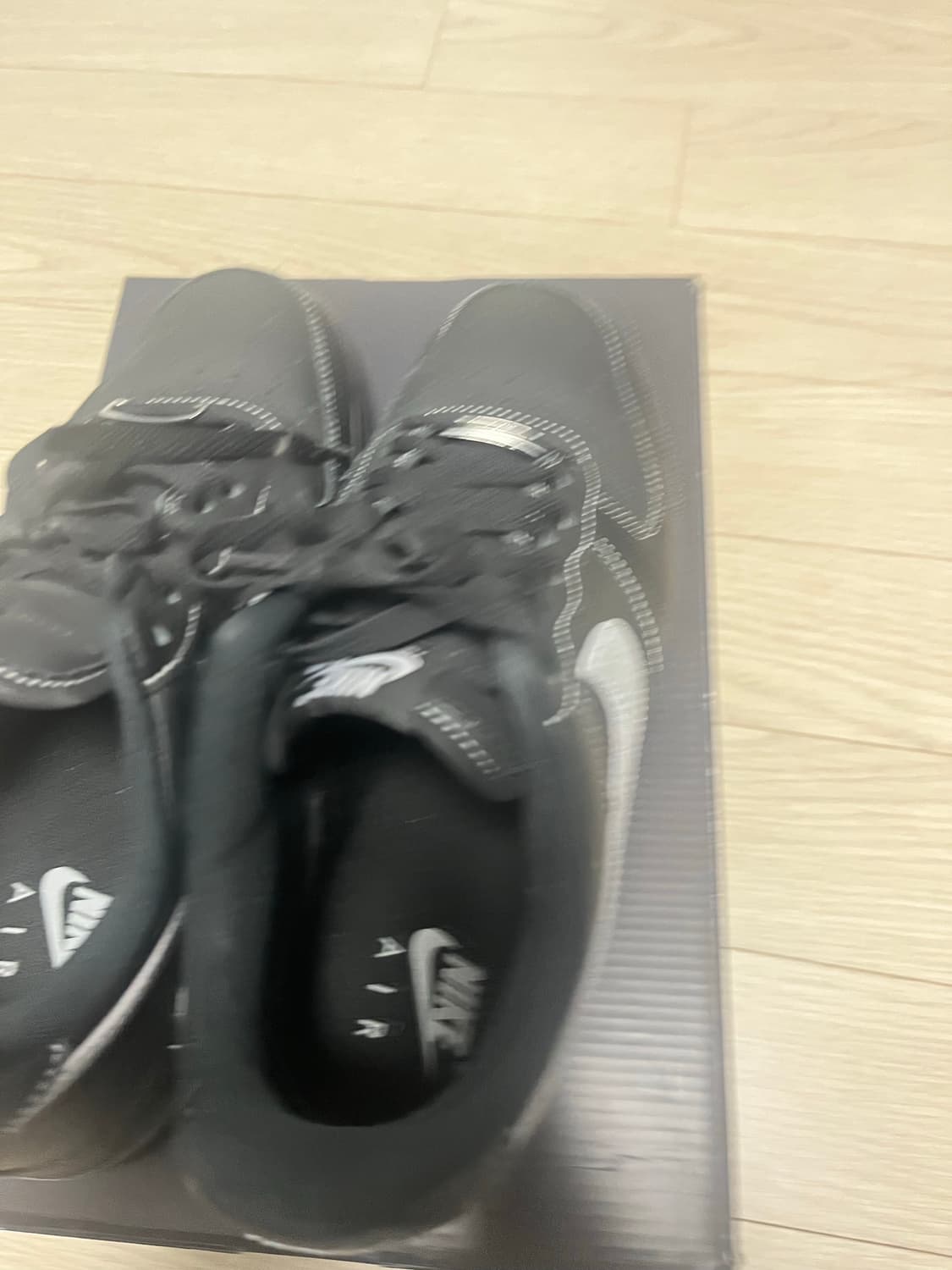 나이키 에어포스 울프 그레이 판매팝니다 상품이미지3