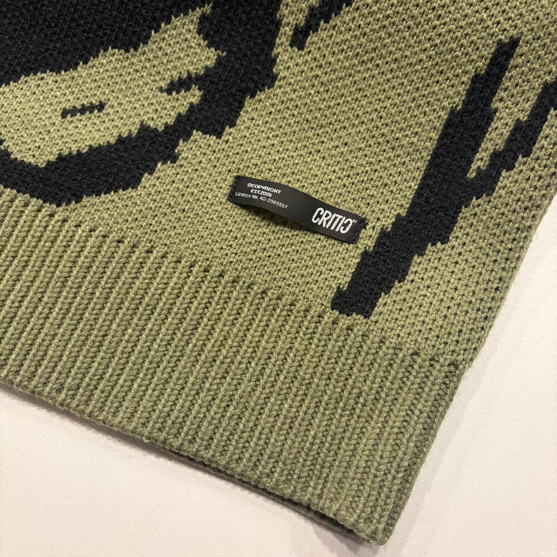 [L] 크리틱 스카웃보이 그래픽 니트 스웨터 카키 C281 상품이미지5