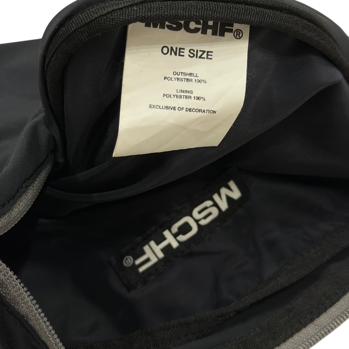 미스치프 더현대 롬버스 라이트 웨이트 크로스백 가방 블랙 상품이미지3