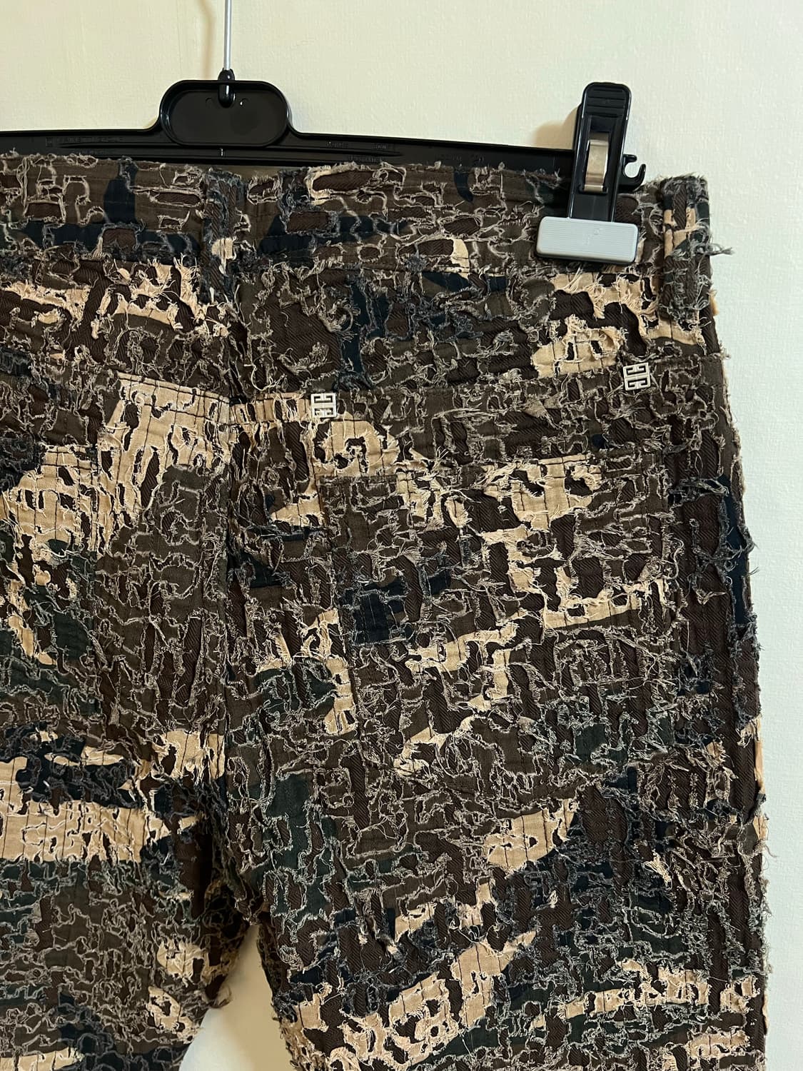 [31] 지방시 인서트 카모 팬츠 상품이미지4